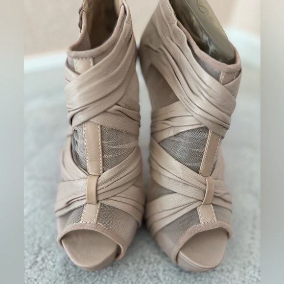 L.A.M.B sheer peep toe ankle booties w platform heels shoes sz 9 - Picture 7 of 12